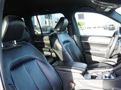 Certified 2024 Jeep Grand Cherokee Limited image 21