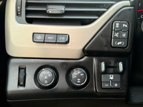 Used 2017 GMC Yukon XL Denali w/ Open Road Package AWD/4WD image 37