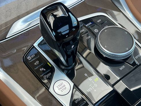 Used 2023 BMW X6 M50i w/ Parking Assistance Package image 18