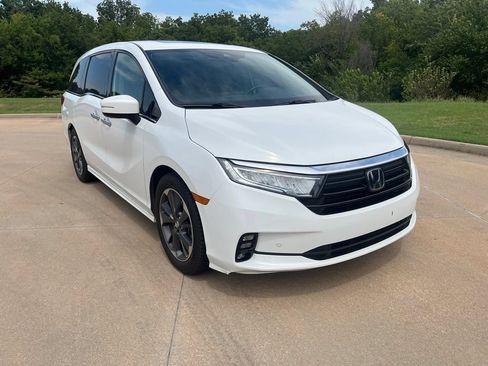 Used 2022 Honda Odyssey Elite image 7