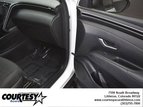 Used 2024 Hyundai Santa Cruz SEL AWD/4WD image 24