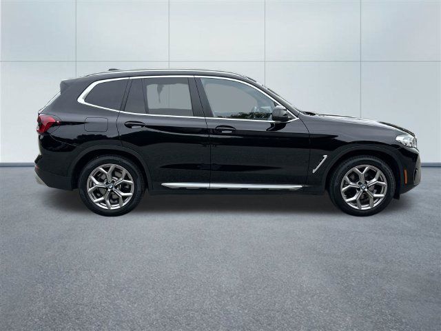 Certified 2023 BMW X3 xDrive30i w/ Premium Package w/ZPA AWD/4WD image 5