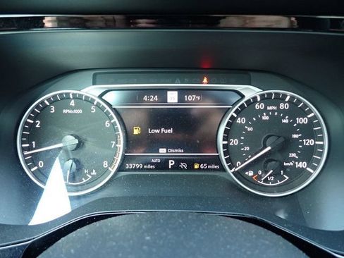 Used 2023 Nissan Pathfinder SL w/ SL Premium Package AWD/4WD image 16