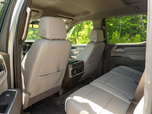 Used 2025 GMC Sierra 1500 SLT w/ SLT Premium Plus Package AWD/4WD image 13