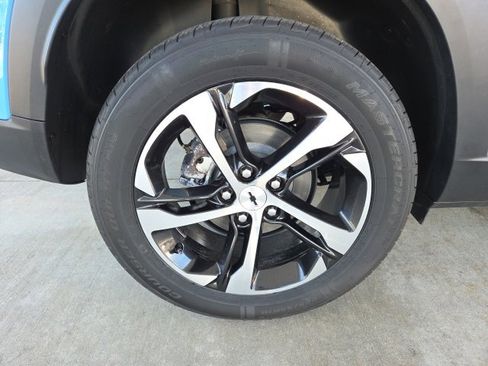 Used 2024 Chevrolet Trax RS w/ Sunroof Package image 60