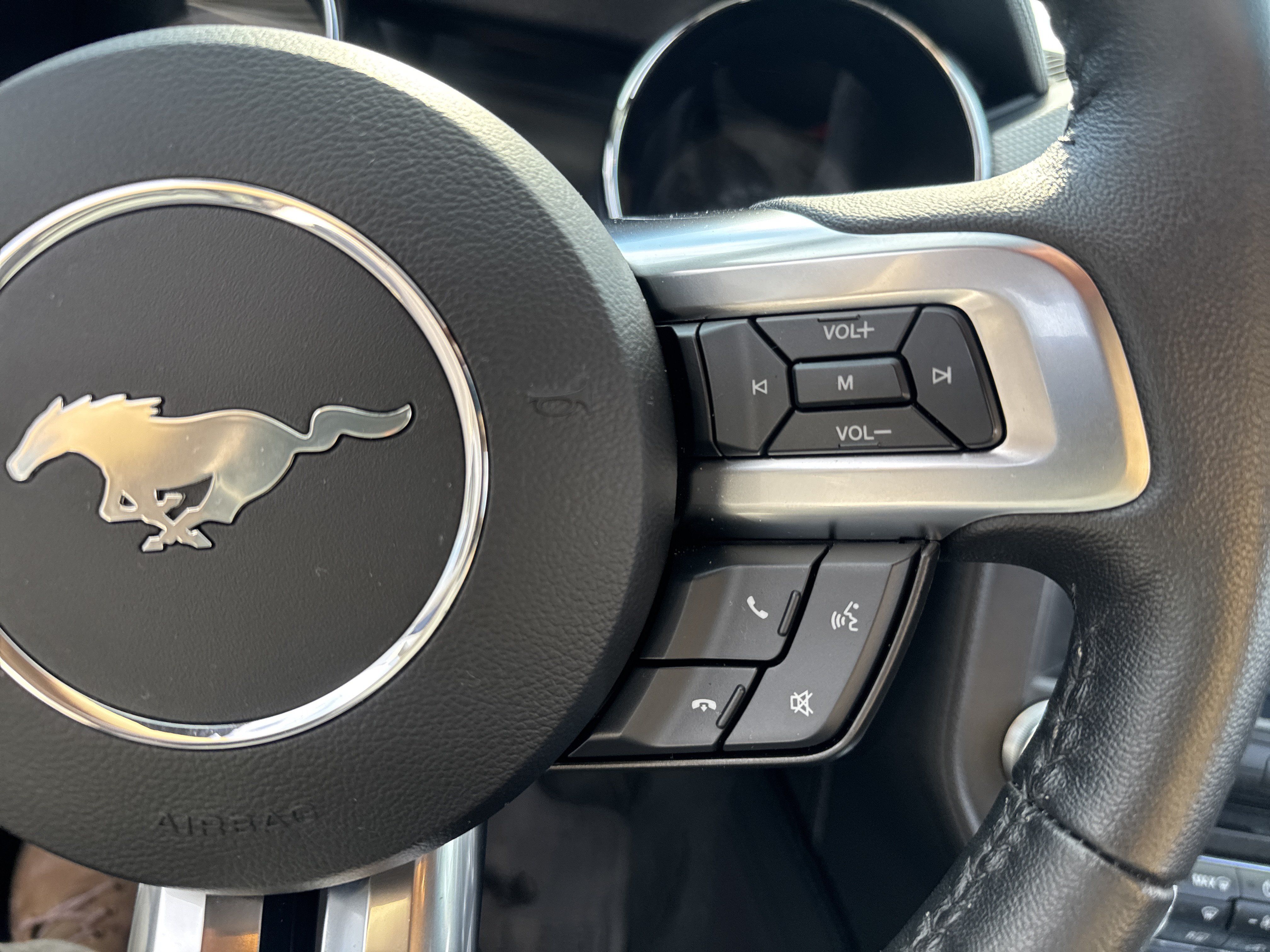 Used 2017 Ford Mustang GT Premium w/ Equipment Group 401A RWD image 19