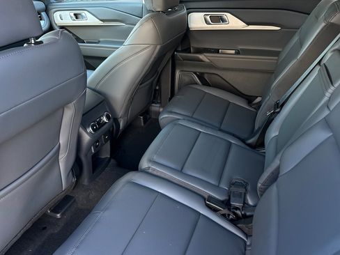 New 2026 Ford Explorer Active w/ Active Comfort Package image 11