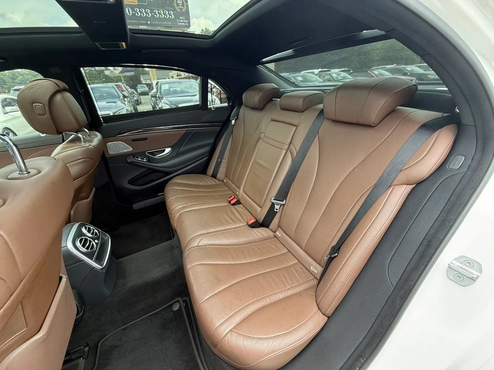 Used 2015 Mercedes-Benz S 550 Sedan image 18