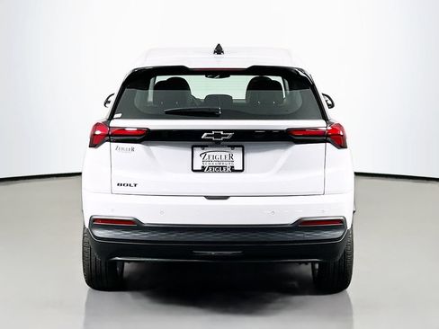 New 2027 Chevrolet Bolt LT w/ Comfort Package FWD image 6