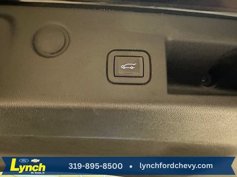 Used 2019 Chevrolet Equinox Premier FWD image 21