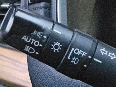 Used 2018 Honda CR-V EX image 8