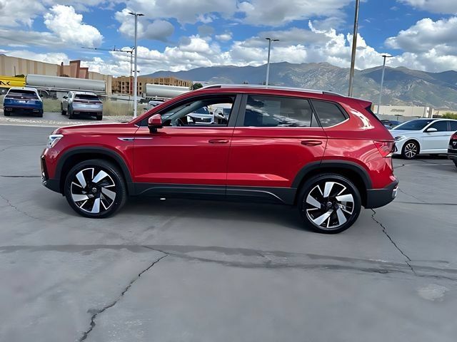 Used 2024 Volkswagen Taos SEL AWD/4WD image 6