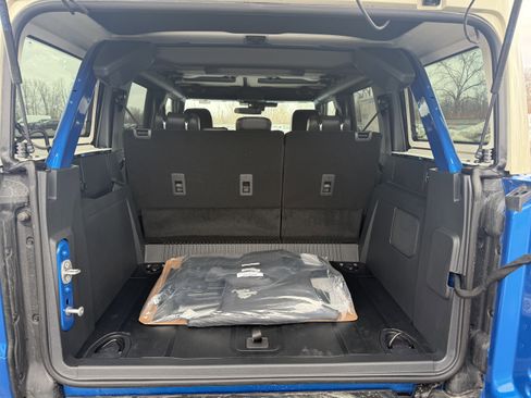 New 2026 Ford Bronco Badlands w/ Sasquatch Package image 9