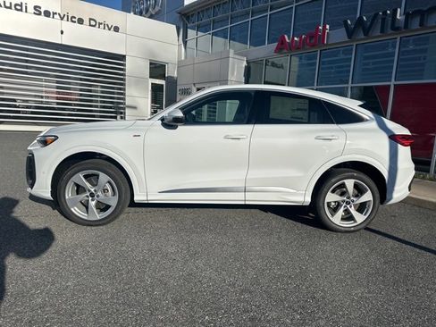New 2025 Audi Q5 Premium Plus image 2