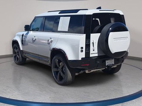 New 2026 Land Rover Defender 110 X-Dynamic SE AWD/4WD image 7