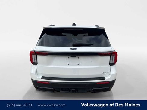 Used 2025 Ford Explorer ST-Line w/ ST-Line Street Pack image 5