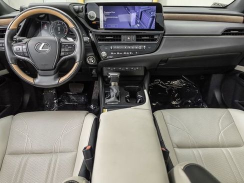 Used 2024 Lexus ES 350 Luxury image 6