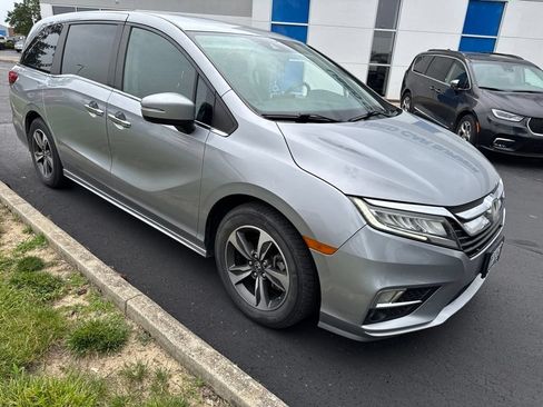Used 2018 Honda Odyssey Touring image 5
