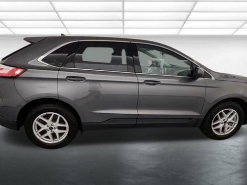 Used 2023 Ford Edge SEL image 9