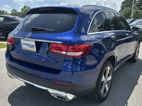Used 2018 Mercedes-Benz GLC 300 4MATIC image 10