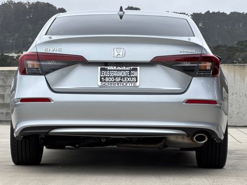 Used 2025 Honda Civic Sport image 9
