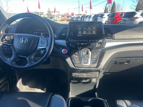 Used 2022 Honda Odyssey Touring image 17