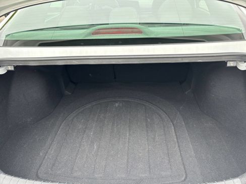 Used 2025 Hyundai Elantra SEL FWD image 28