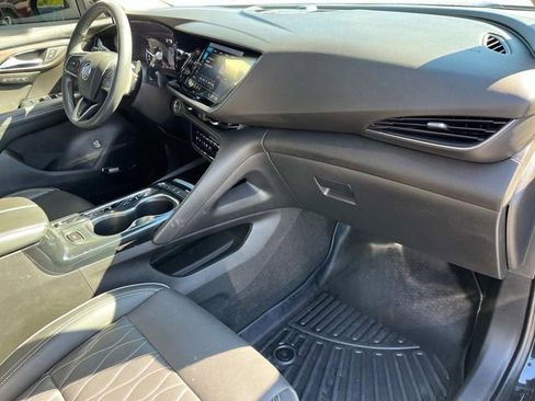 Used 2022 Buick Envision Avenir w/ Premium Seat Package AWD/4WD image 28