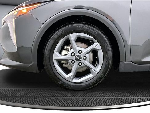 Used 2025 Kia K4 FWD image 32