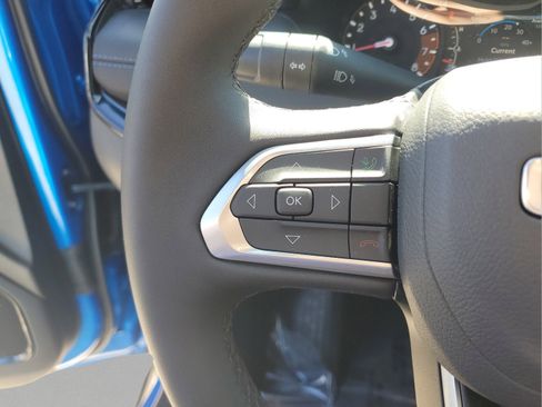 Used 2026 Jeep Compass Latitude AWD/4WD image 26