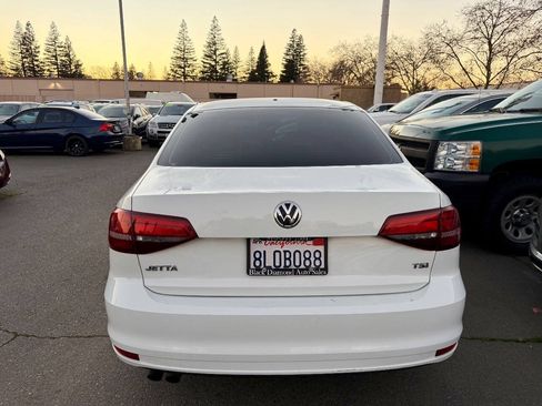 Used 2018 Volkswagen Jetta S FWD image 5
