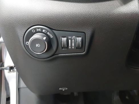 Used 2025 Jeep Compass Limited AWD/4WD image 46