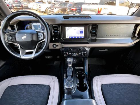 Used 2022 Ford Bronco Wildtrak image 33