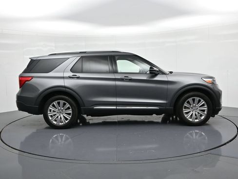 Certified 2023 Ford Explorer Limited w/ Equipment Group 301A AWD/4WD image 5
