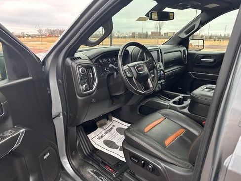 Used 2021 GMC Sierra 1500 AT4 w/ AT4 Premium Package image 12