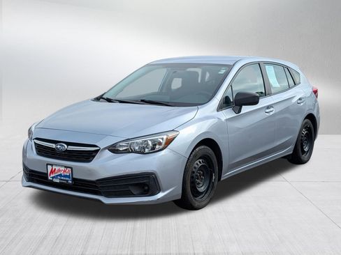Used 2022 Subaru Impreza 2.0i image 3