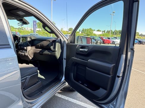 Used 2025 Chevrolet Silverado 1500 Custom AWD/4WD image 34