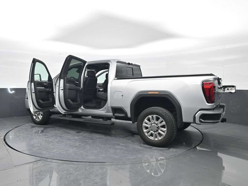 Used 2022 GMC Sierra 3500 Denali w/ Denali Ultimate Package image 48