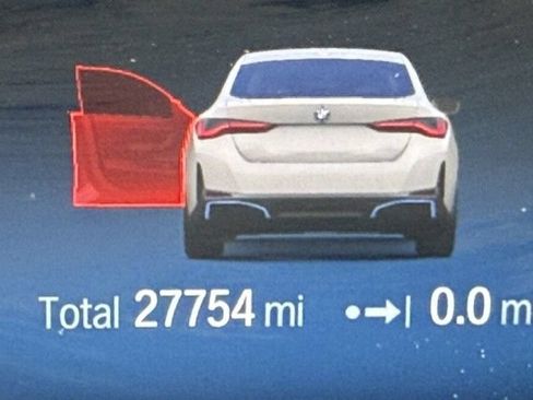 Used 2023 BMW i4 eDrive35 w/ Premium Package RWD image 4
