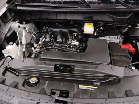 Certified 2025 Nissan Pathfinder Platinum AWD/4WD image 30