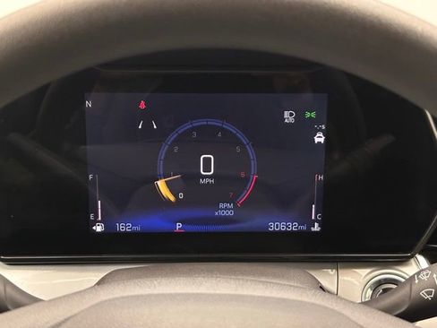 Used 2025 Chevrolet Trax LT image 11