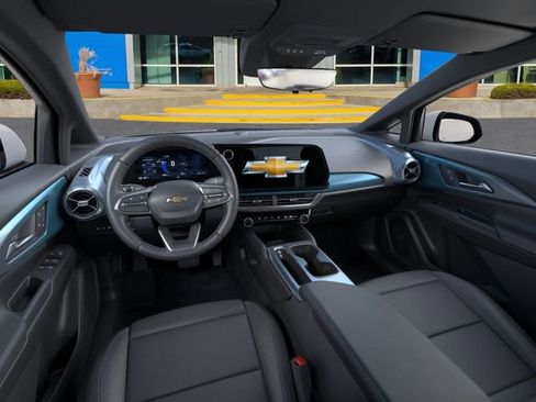 New 2026 Chevrolet Equinox EV LT w/ Convenience Package II AWD/4WD image 16