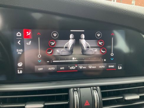 Used 2022 Alfa Romeo Giulia Veloce image 10