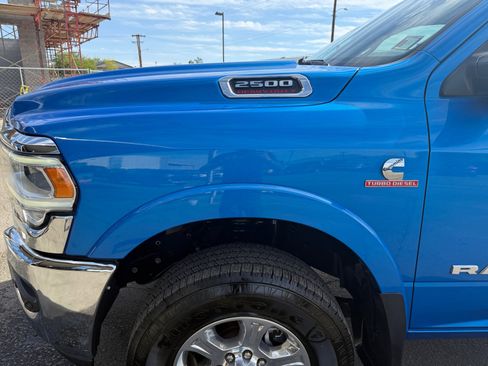 Used 2022 RAM 2500 Laramie AWD/4WD image 10