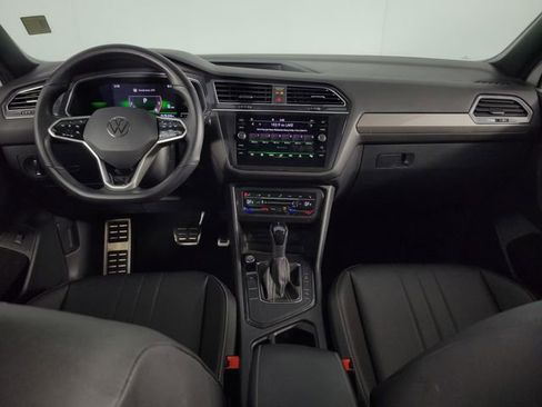 Used 2022 Volkswagen Tiguan SE R-Line image 26