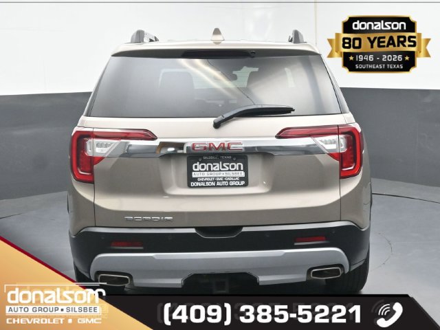 Used 2022 GMC Acadia SLT w/ Technology Package FWD image 4
