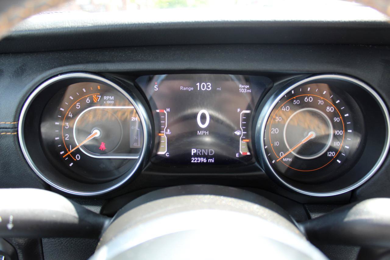 Used 2023 Jeep Gladiator Overland AWD/4WD image 14