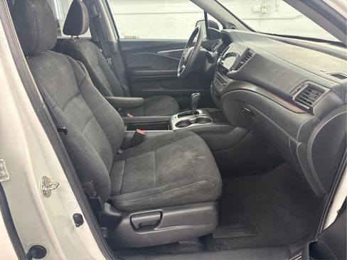 Used 2019 Honda Pilot EX image 13