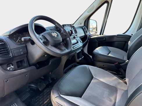 Used 2023 RAM ProMaster 2500 image 27