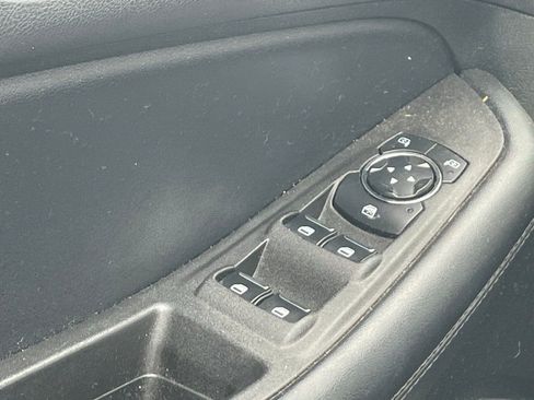 Used 2023 Ford Edge ST-Line AWD/4WD image 5